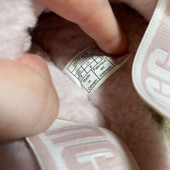 Ugg Fluff Yeah Light Pink Women’s Shearling Sandal Slippers - Picture 5 of 5